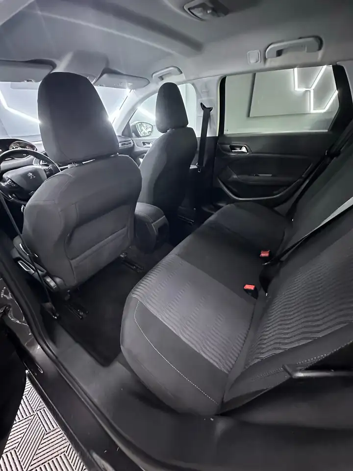 Peugeot 308 308 SW — photo 14