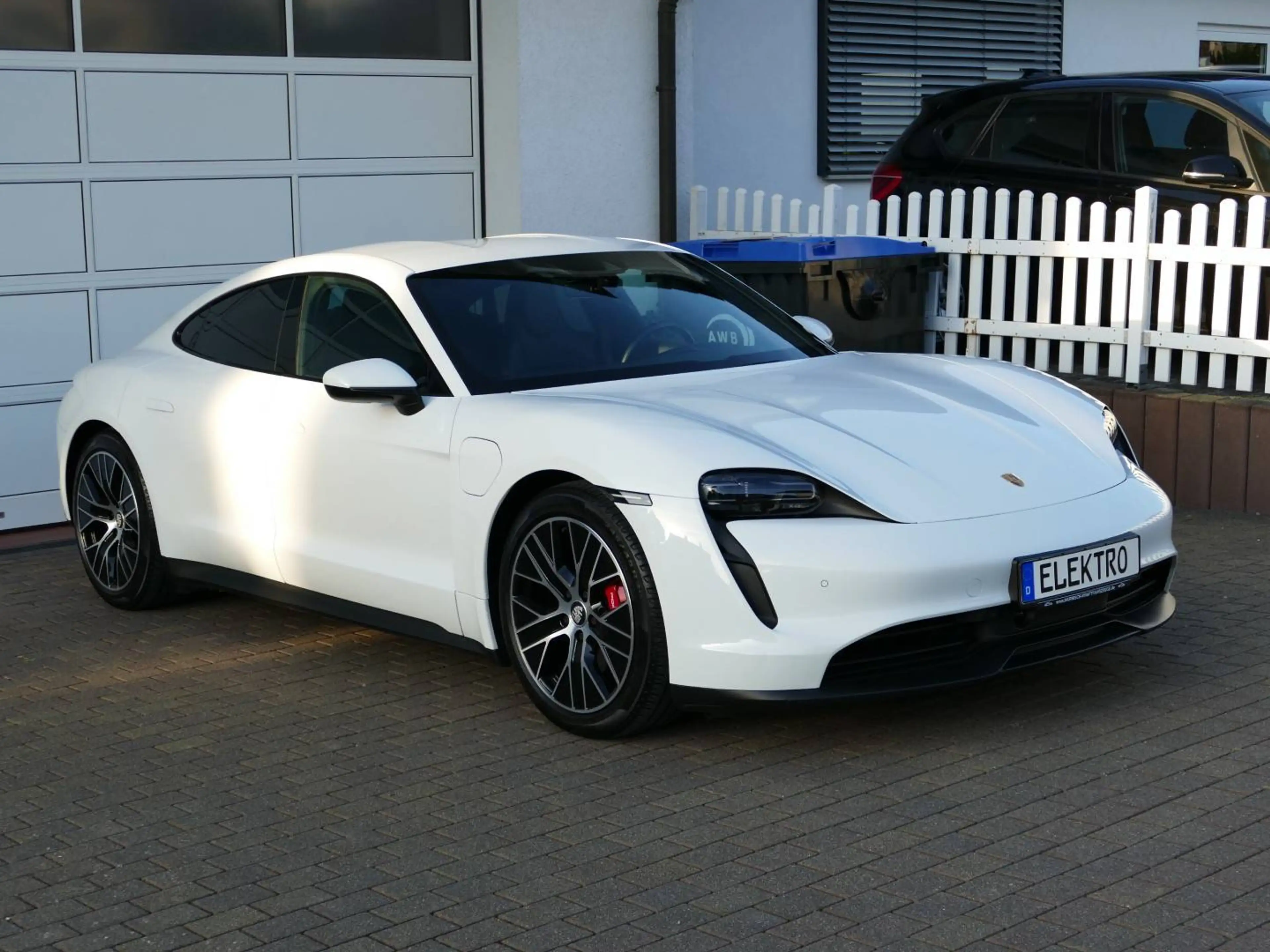 Porsche Taycan 4S Performance Plus * ACC+Wärmepumpe+20"Turbo — photo 3