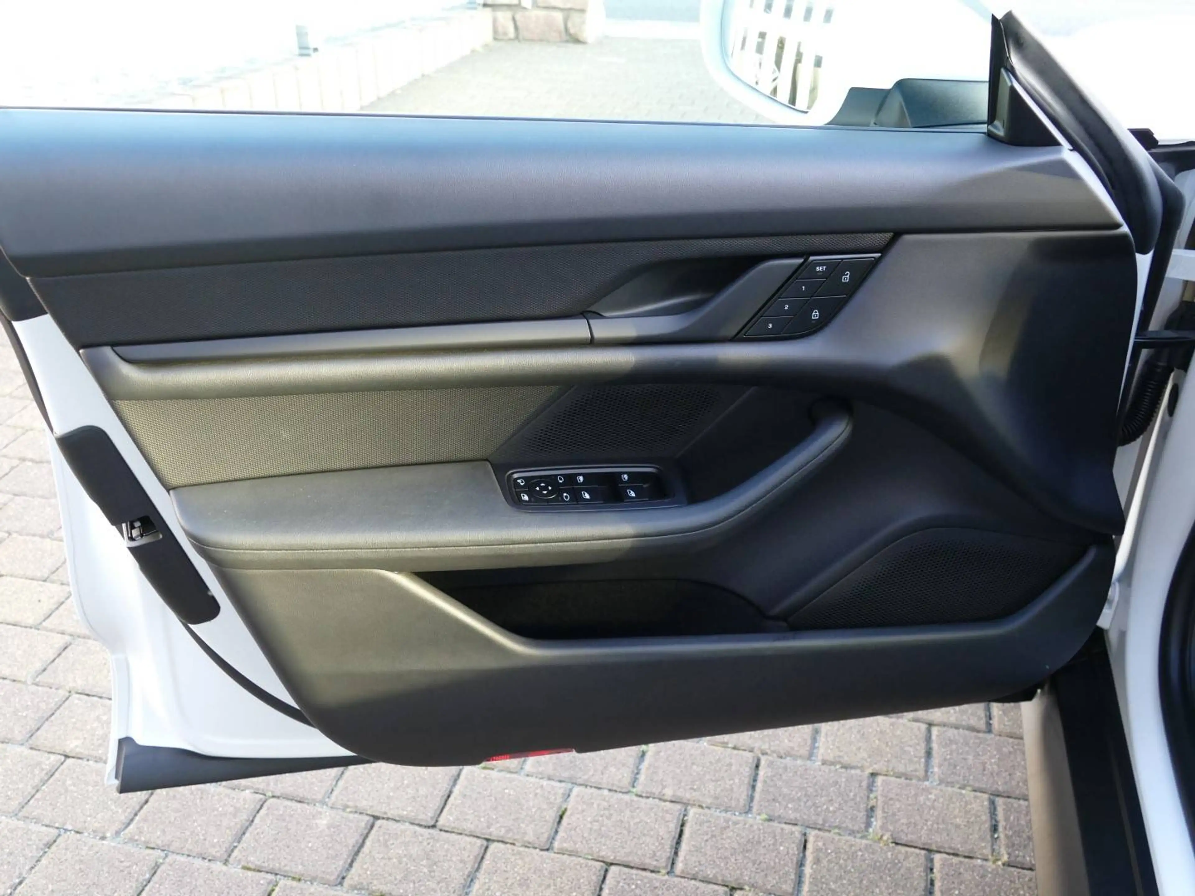 Porsche Taycan 4S Performance Plus * ACC+Wärmepumpe+20"Turbo — photo 10