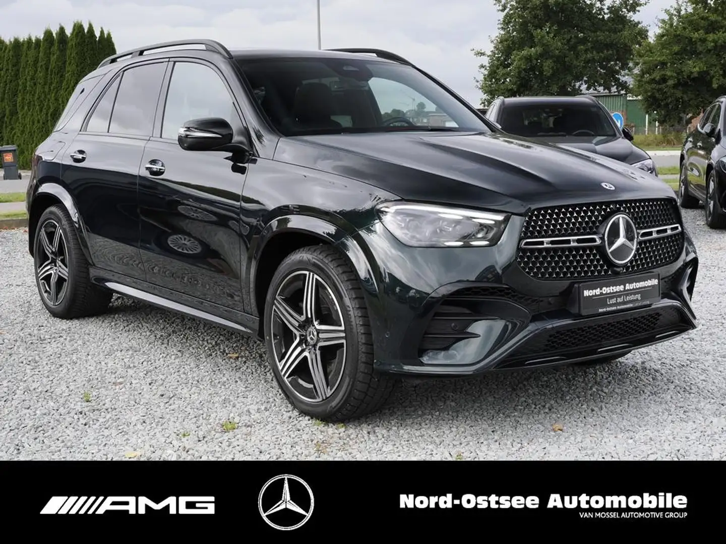 Mercedes-Benz GLE 450 d 4M AMG AHK PANO BURMESTER NIGHT Vert - 2