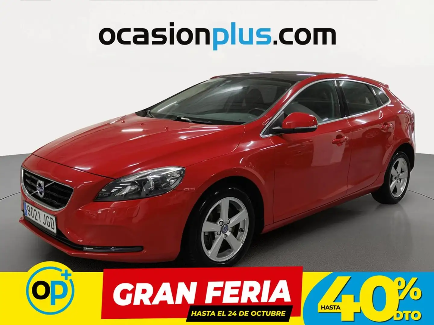 Volvo V40 D3 Momentum 150 Rojo - 1