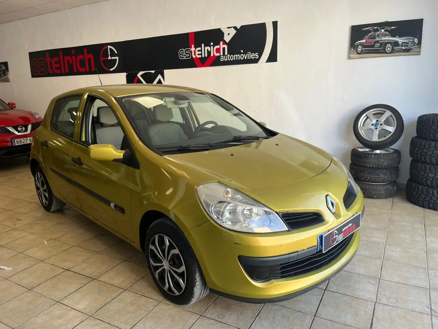 Renault Clio 1.5DCI Confort Dynamique 85 Giallo - 1
