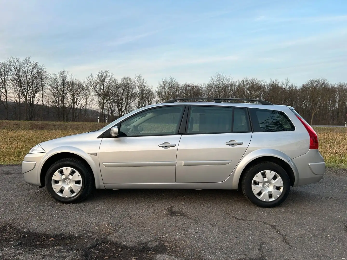 Renault Megane II Grandtour 1.6 Avantage Klima Radio Grau - 2