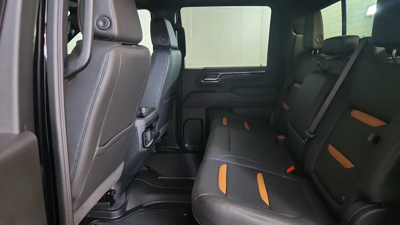 GMC Sierra 2500HD снимка GMC Sierra 2500HD