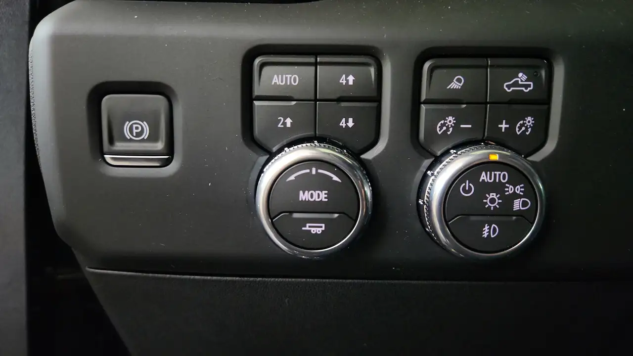 GMC Sierra 2500HD снимка GMC Sierra 2500HD