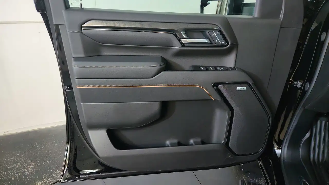 GMC Sierra 2500HD снимка GMC Sierra 2500HD