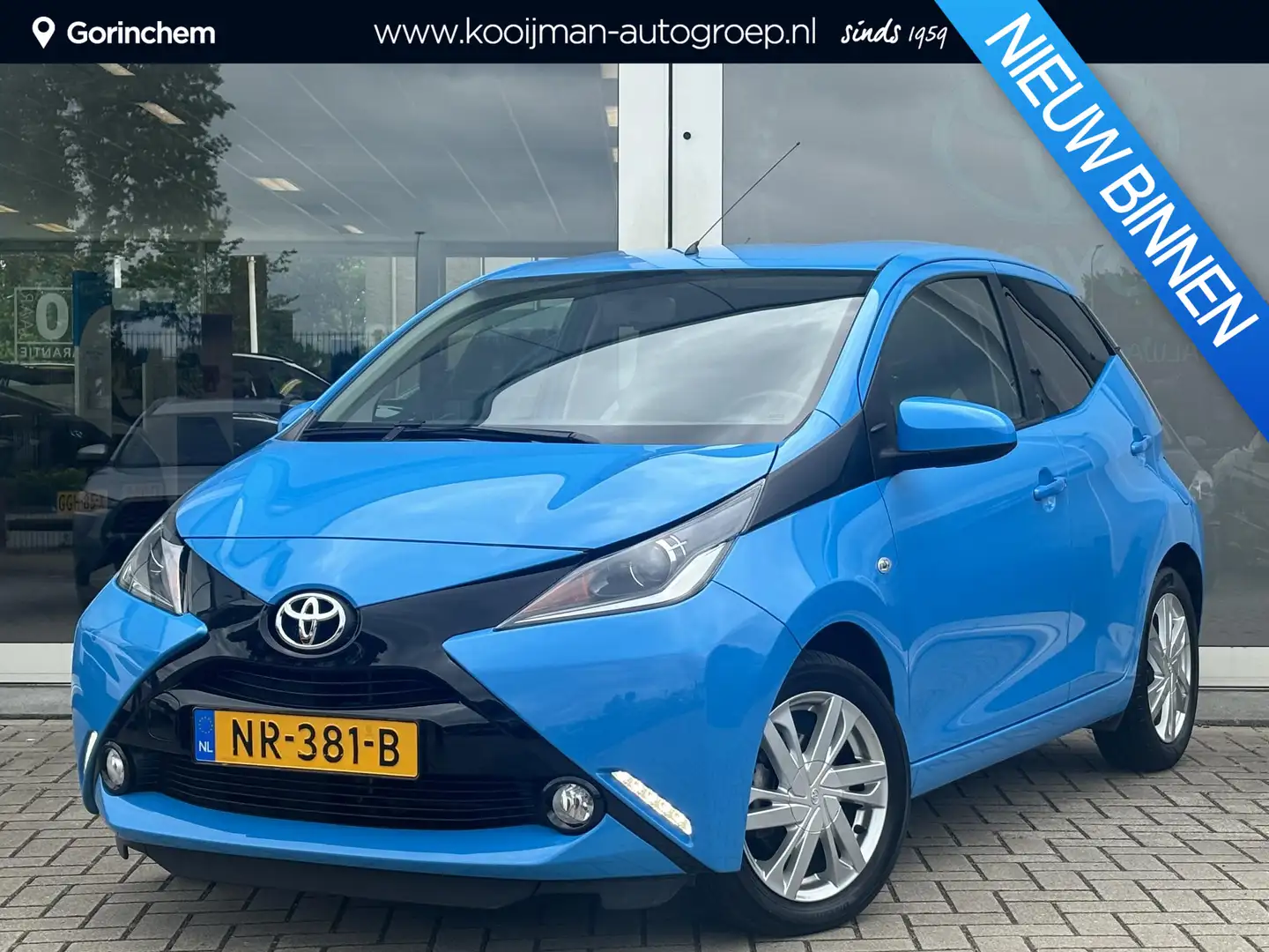 Toyota Aygo 1.0 VVT-i x-sport Navi | Camera | 1ste eigenaar NL Blu/Azzurro - 1