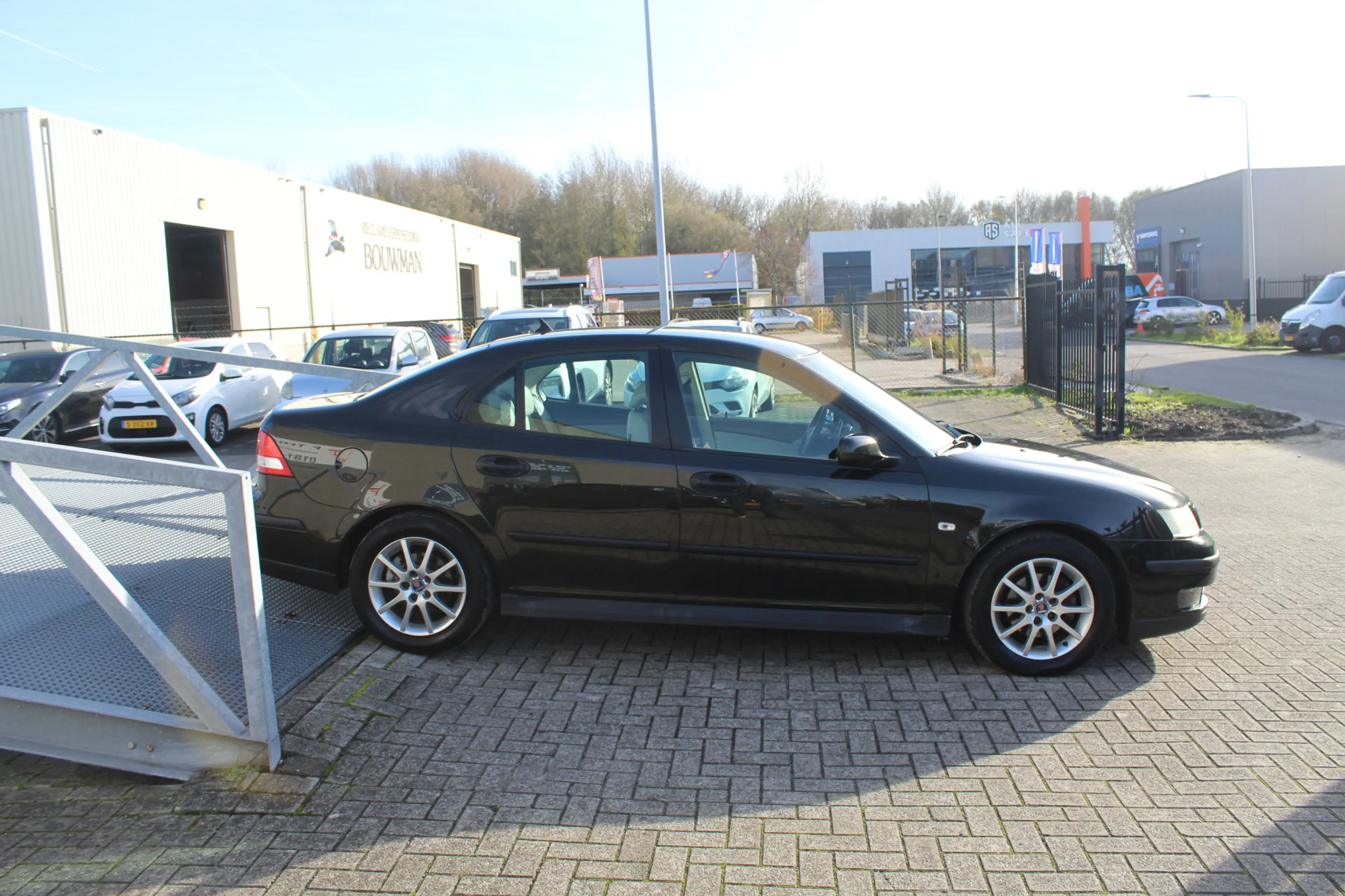 Saab 9-3 Sport Sedan 1.8t Vector Automaat Orig. NL auto /Cl — photo 4
