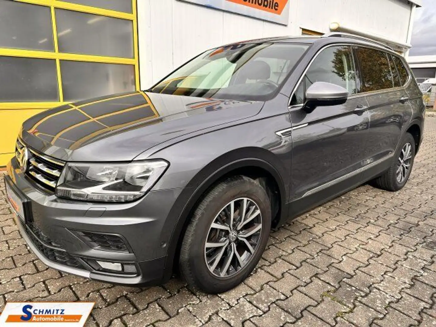 Volkswagen Tiguan Allspace Comfortline Navi/ACC/7-Sitz/AHK Grau - 2