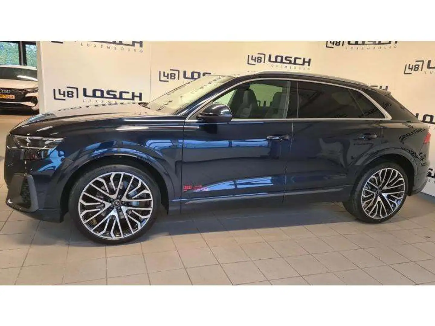 Audi Q8 SUV Bleu - 2