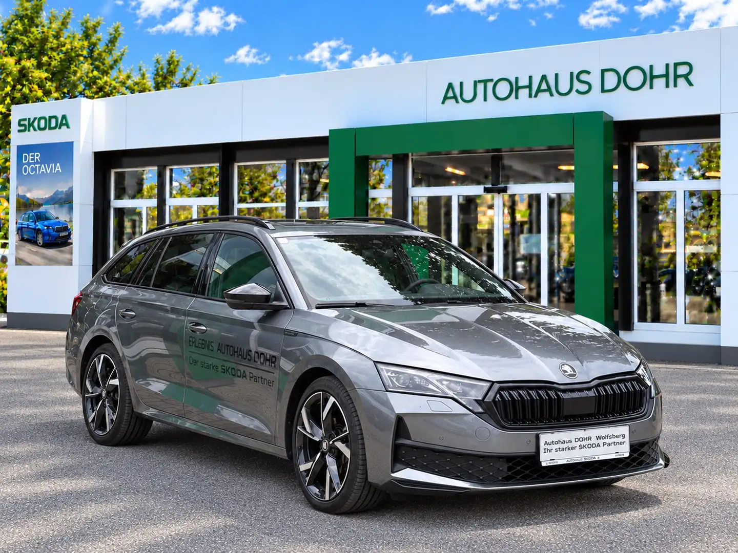 Skoda Octavia 2.0 TSI 150 kW 4x4 Sportline Grau - 1