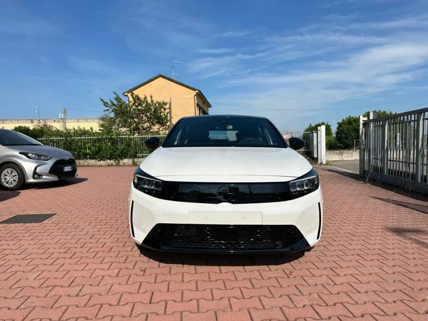 Opel Corsa 1.2 100 CV GS PRONTA CONSEGNA Bianco - 2