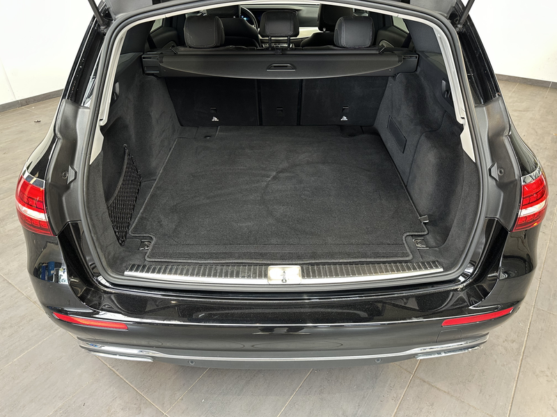 Mercedes-Benz E 400 T Avantgarde 4Matic NAV+LED+KAM+19ZO+1HD — photo 6