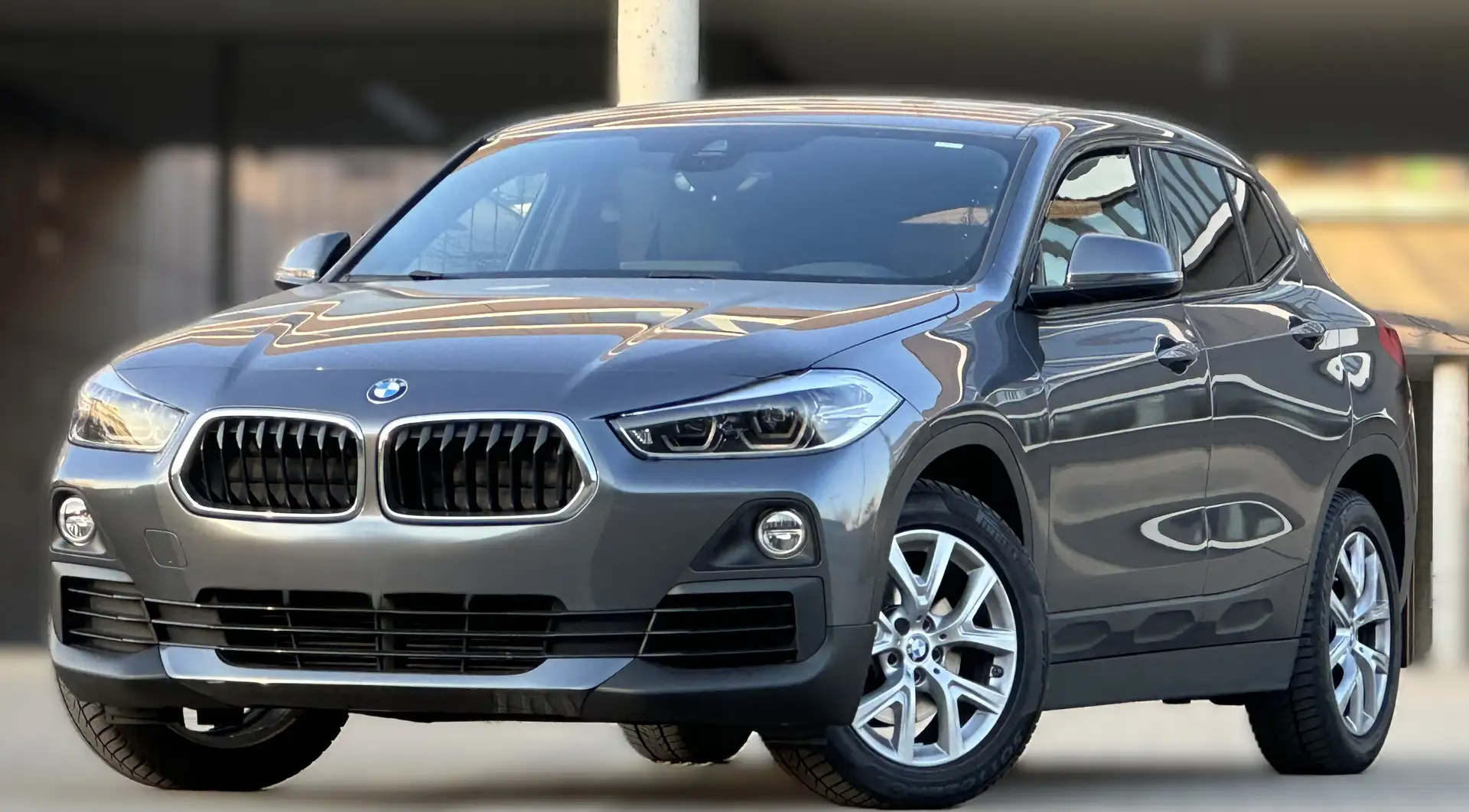 BMW X2 sDrive 18i Navi Prof. PDC HuD LED SHZ LED Gris - 1
