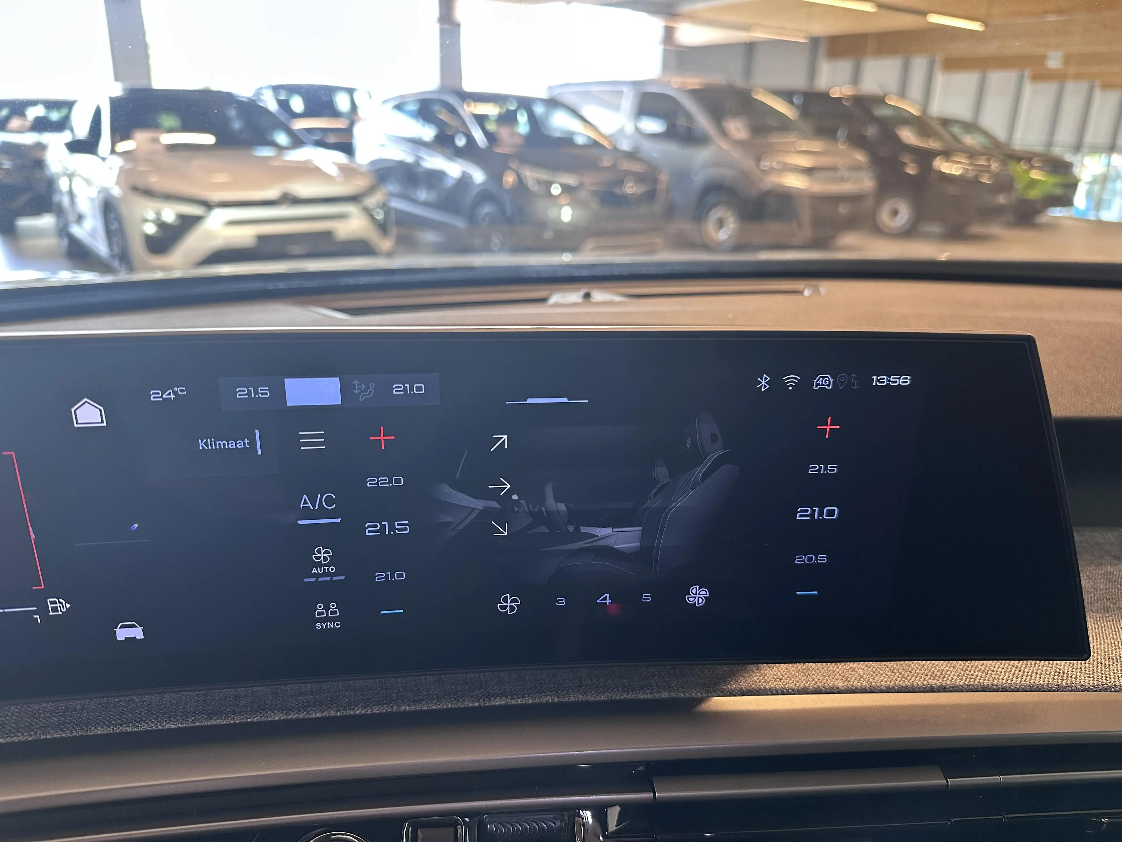 Peugeot 3008 ALLURE 1.2 MILD Hybrid e-DSC6 — photo 12