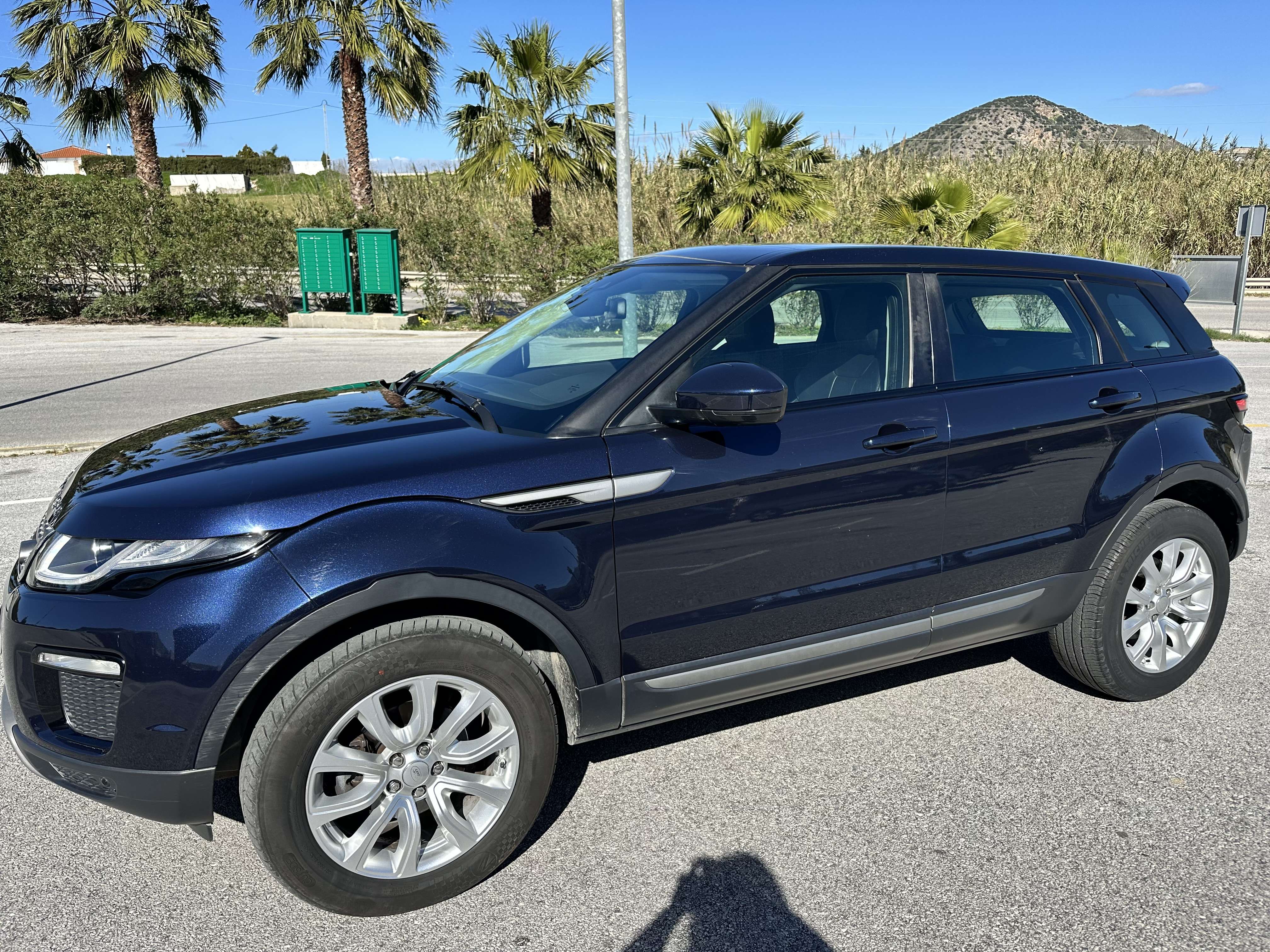 Land Rover Range Rover Evoque Range Rover Evoque 2.0eD4 SE 2WD 150 SE - foto 1