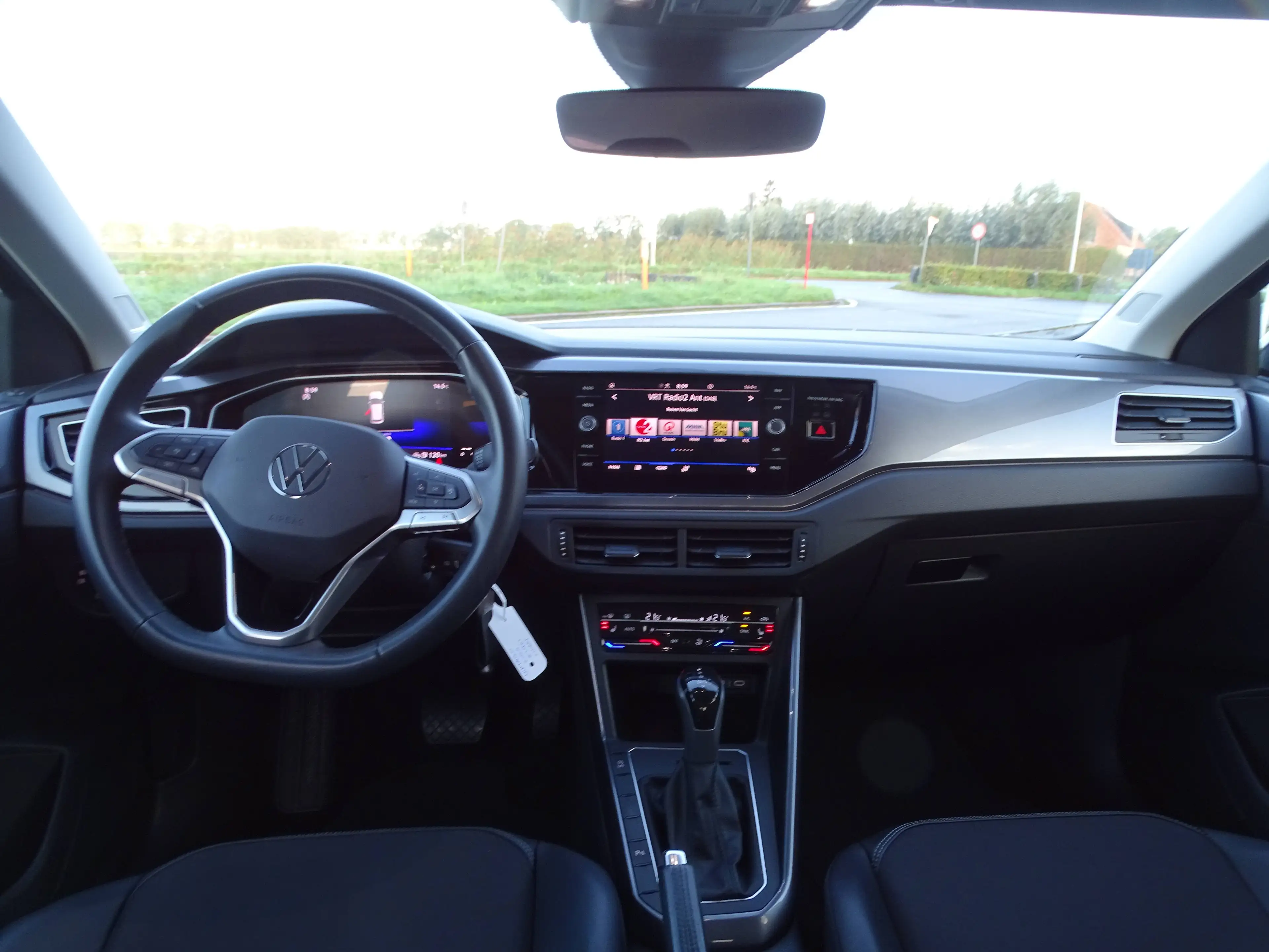 Volkswagen Taigo Taigo 1.5 TSI Style Sport DSG — photo 13