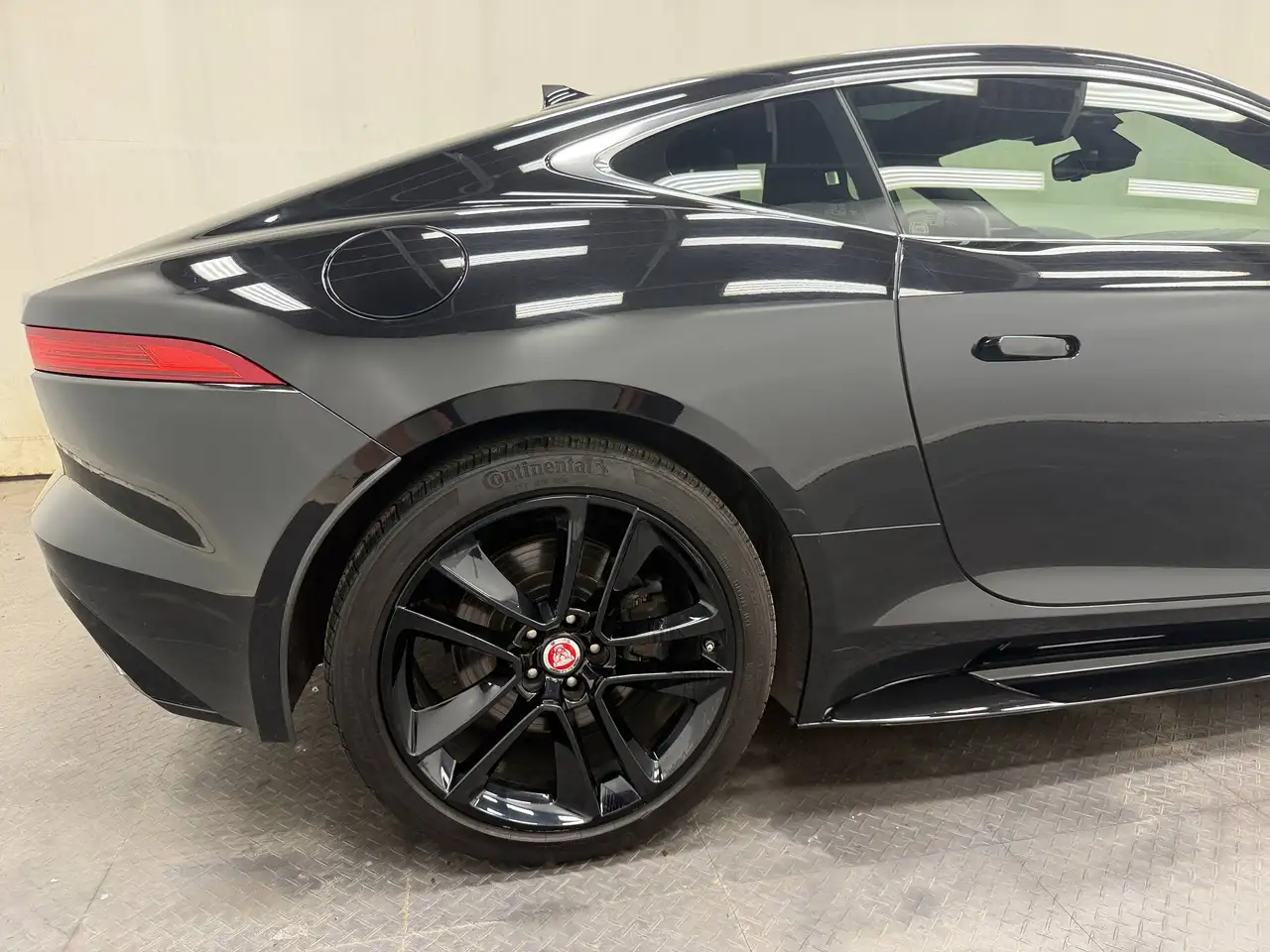 Jaguar F-Type снимка Jaguar F-Type