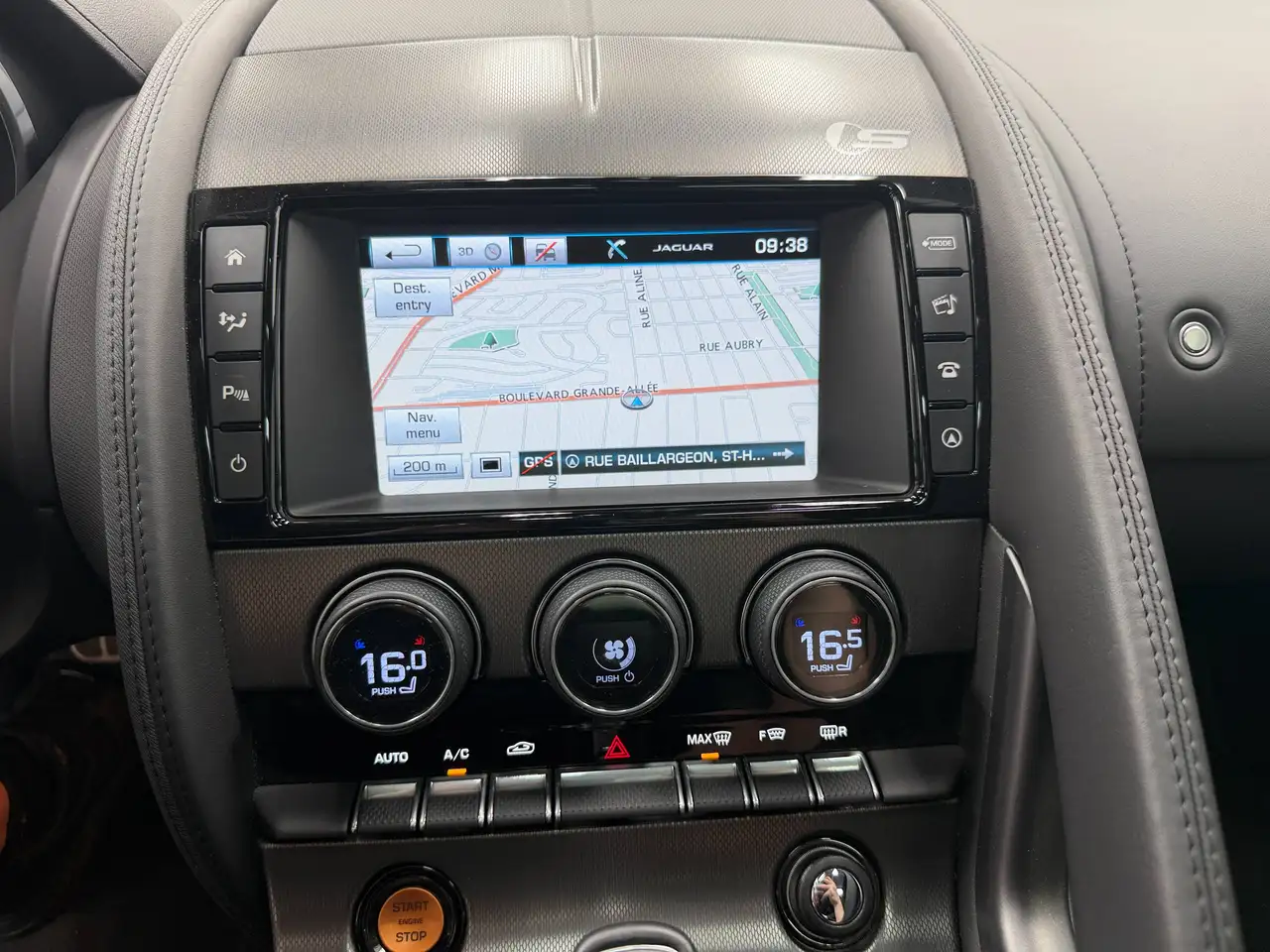Jaguar F-Type снимка Jaguar F-Type