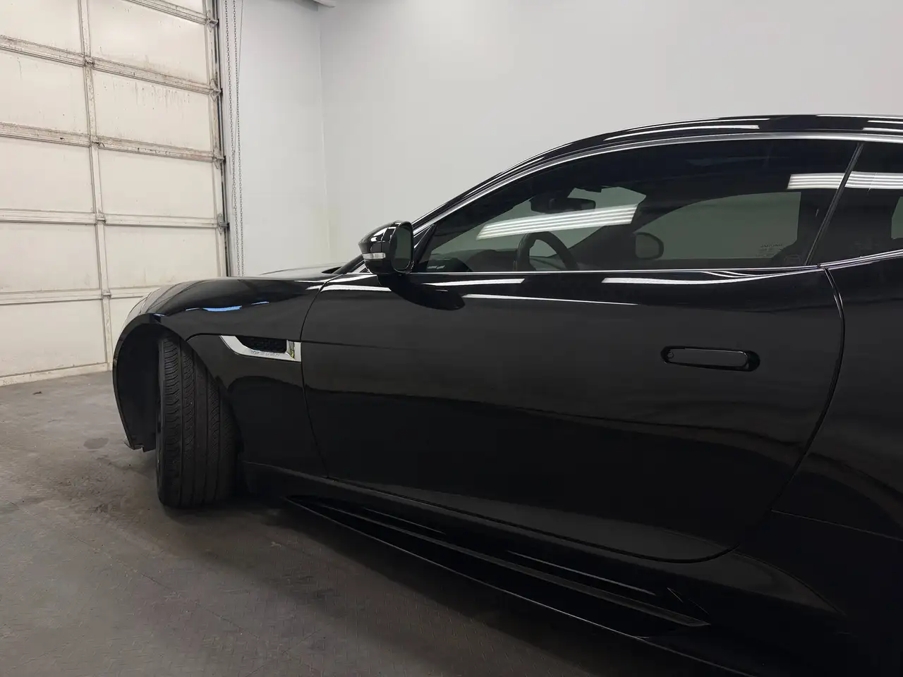 Jaguar F-Type снимка Jaguar F-Type