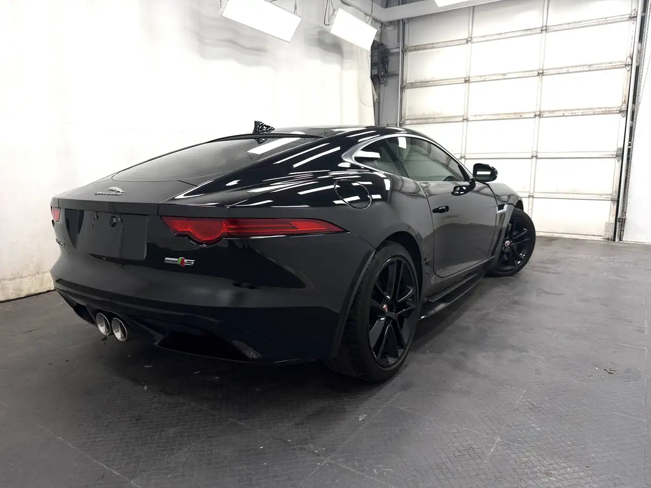 Jaguar F-Type снимка Jaguar F-Type