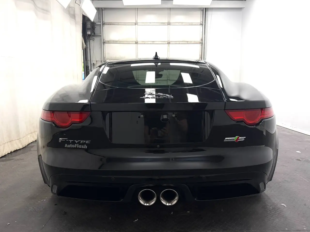 Jaguar F-Type снимка Jaguar F-Type