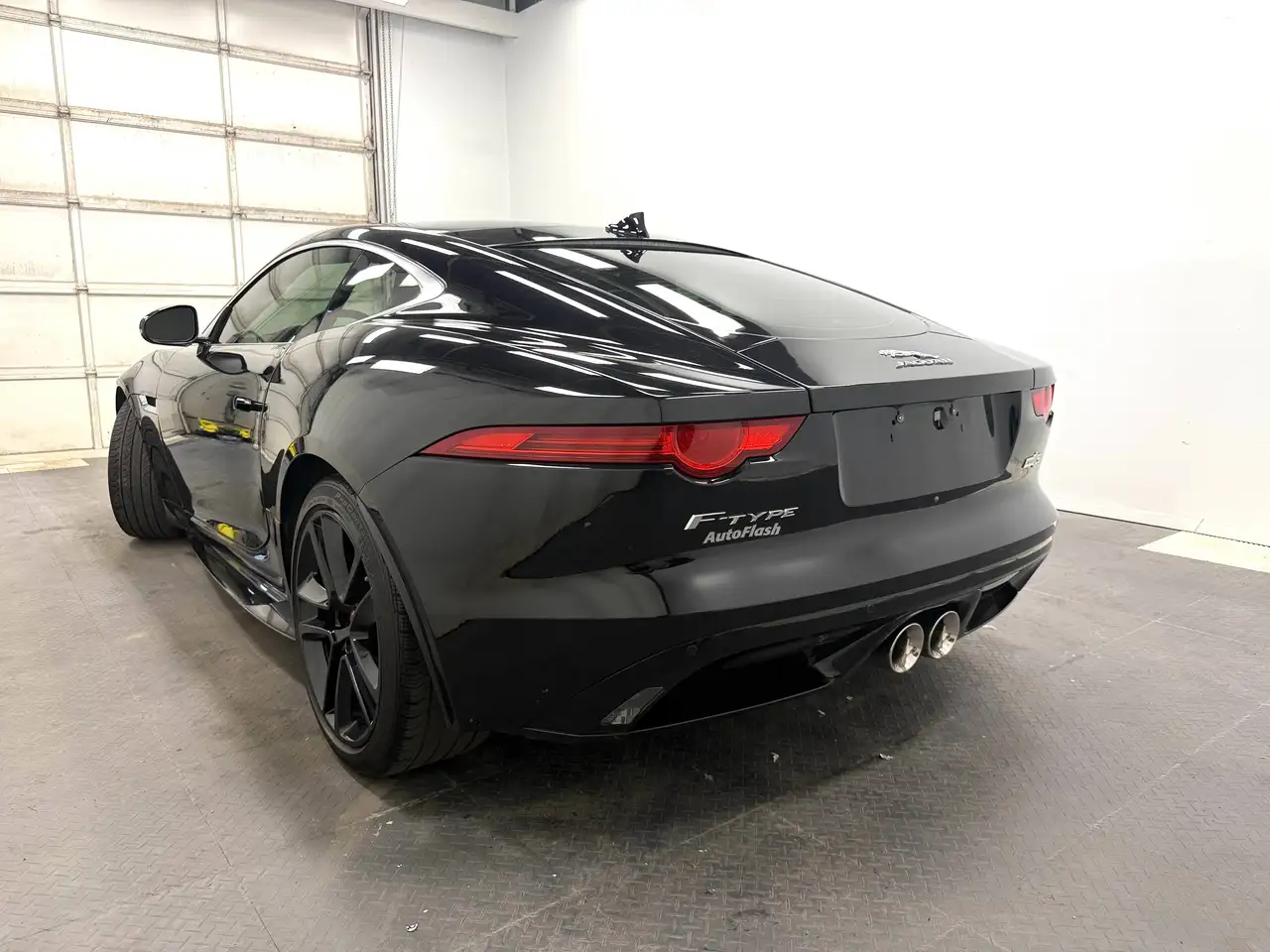 Jaguar F-Type снимка Jaguar F-Type