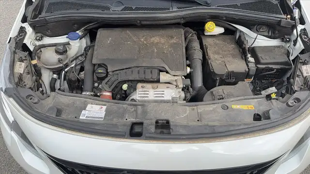 Peugeot 2008 view 15