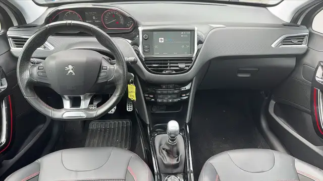 Peugeot 2008 view 11