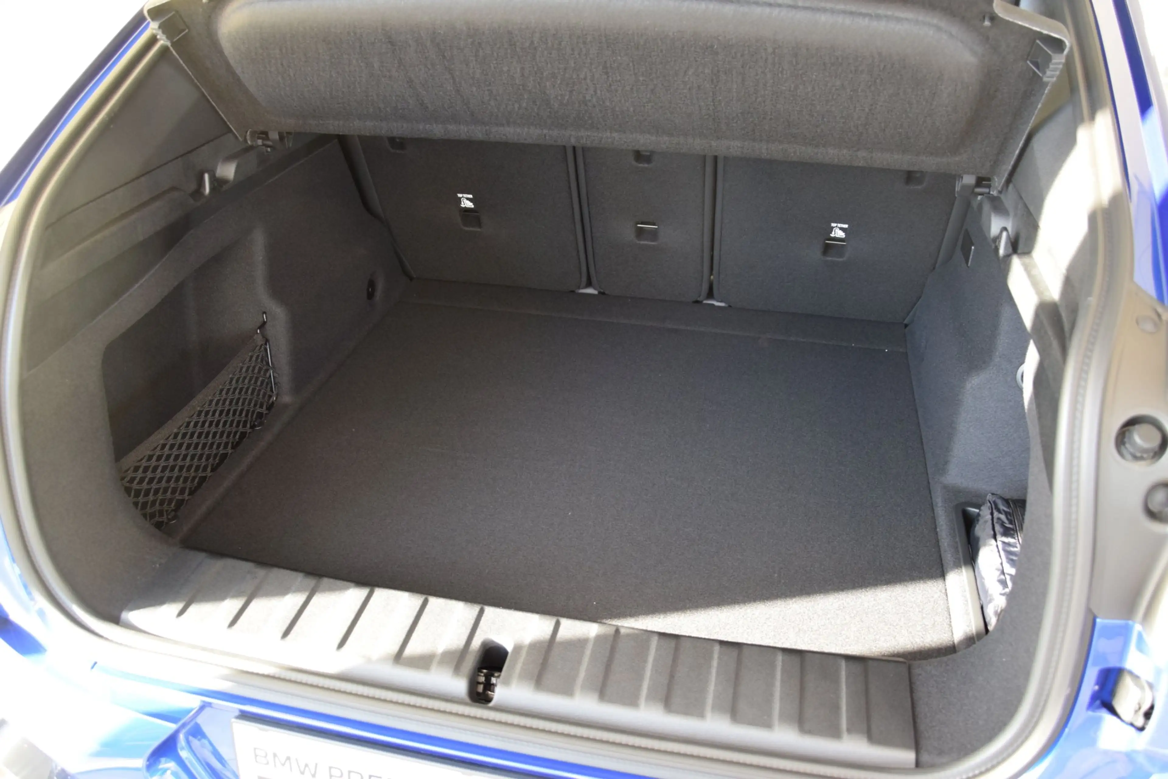 BMW iX2 iX2 eDrive20 — photo 6