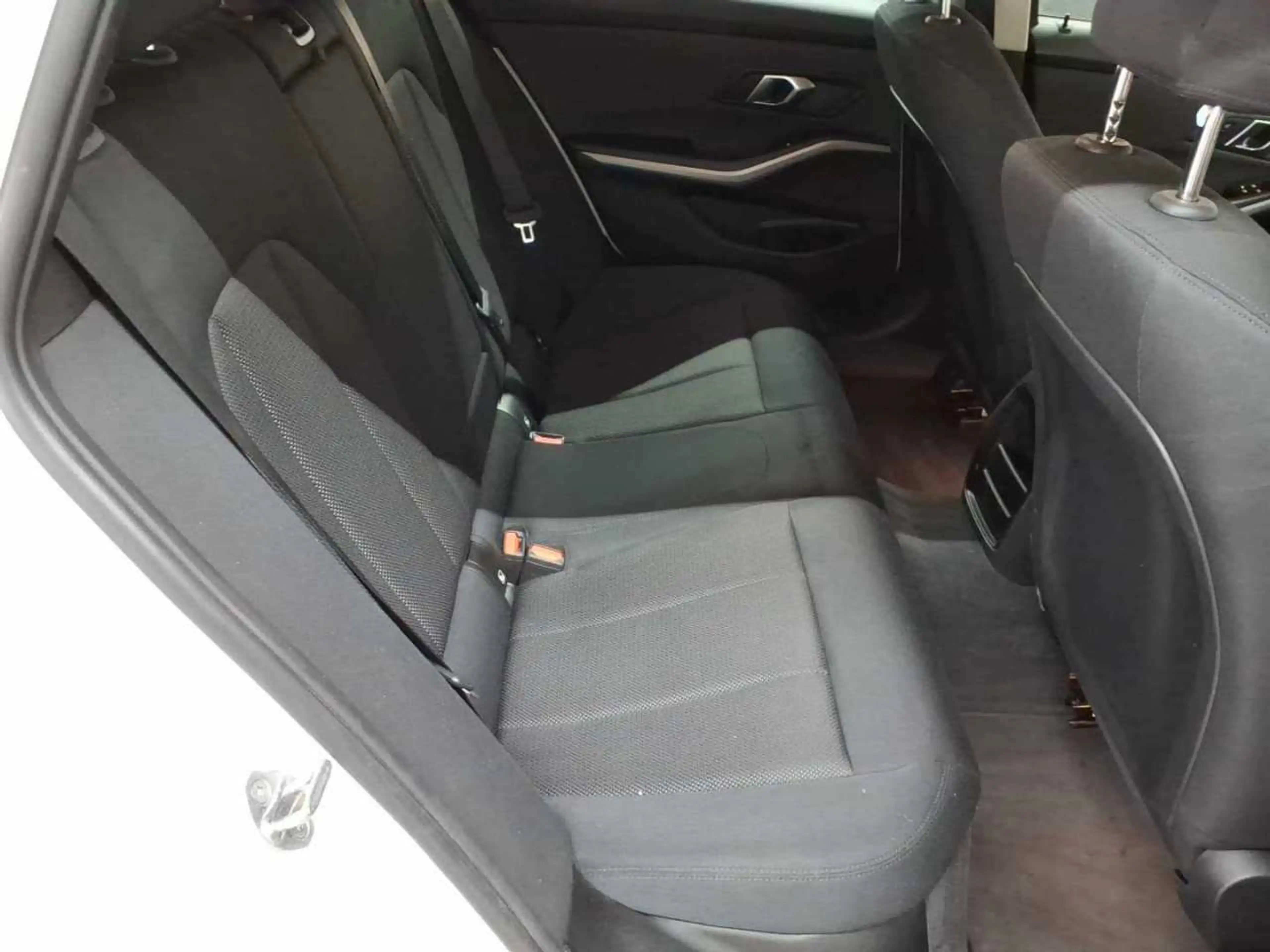 BMW 316 316d Touring Aut. — photo 14