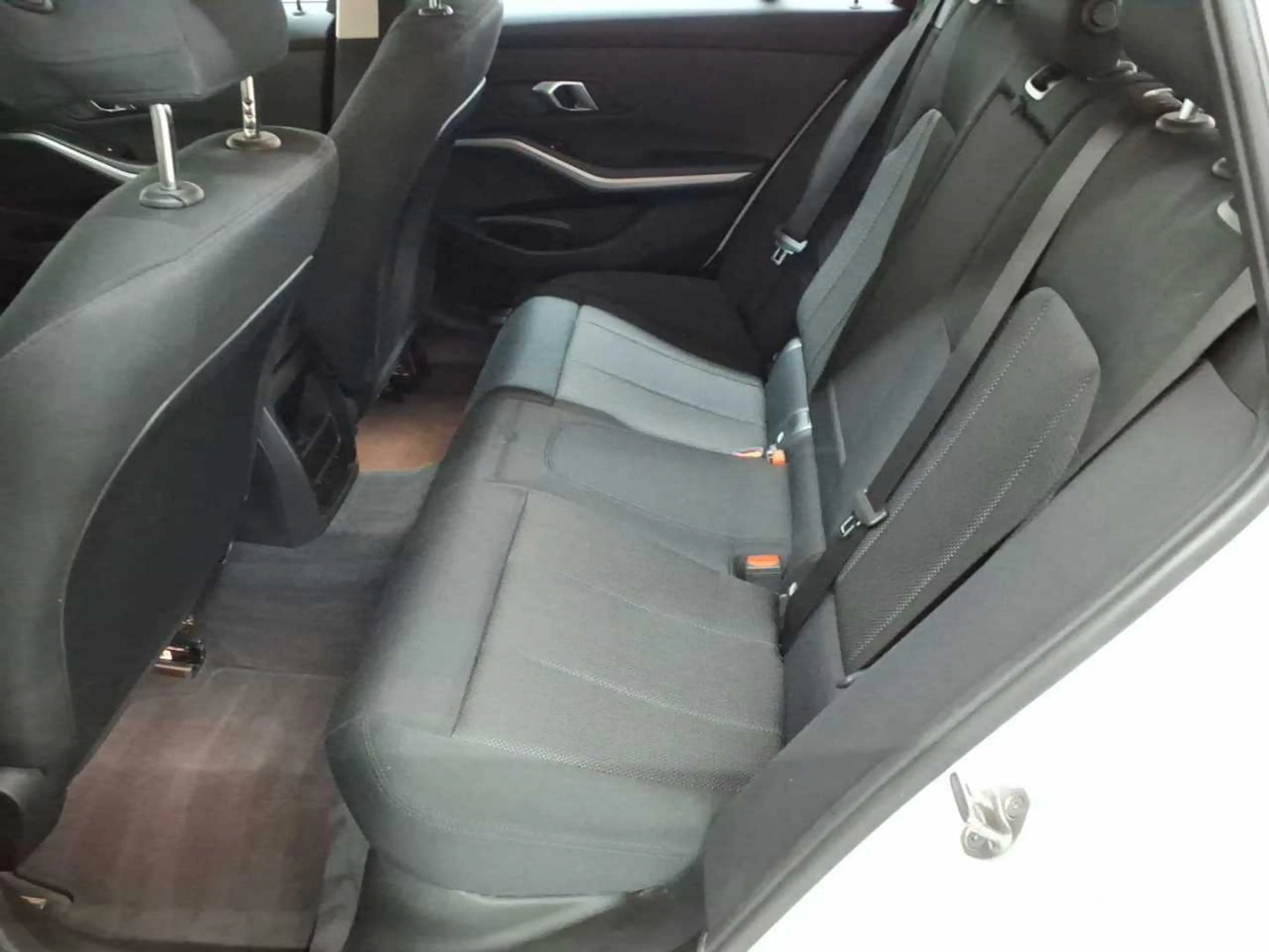 BMW 316 316d Touring Aut. — photo 13