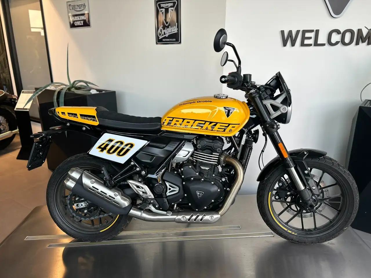Triumph Tracker 400