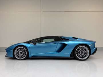 Aventador S Roadster 6.5i V12 LP740-4