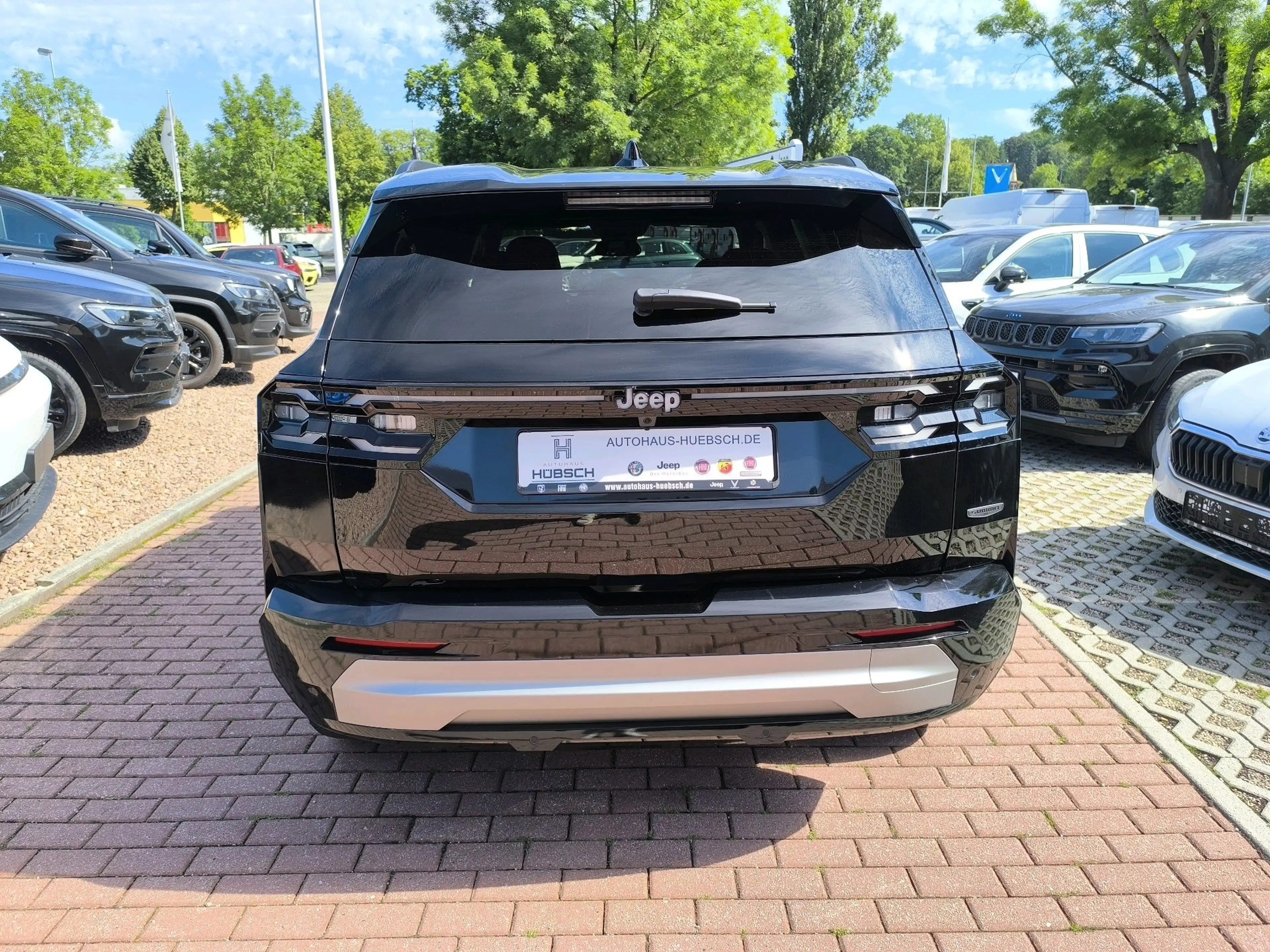 Jeep Compass E-Hybrid 1.2 eDCT 107 kW First Edition — photo 6