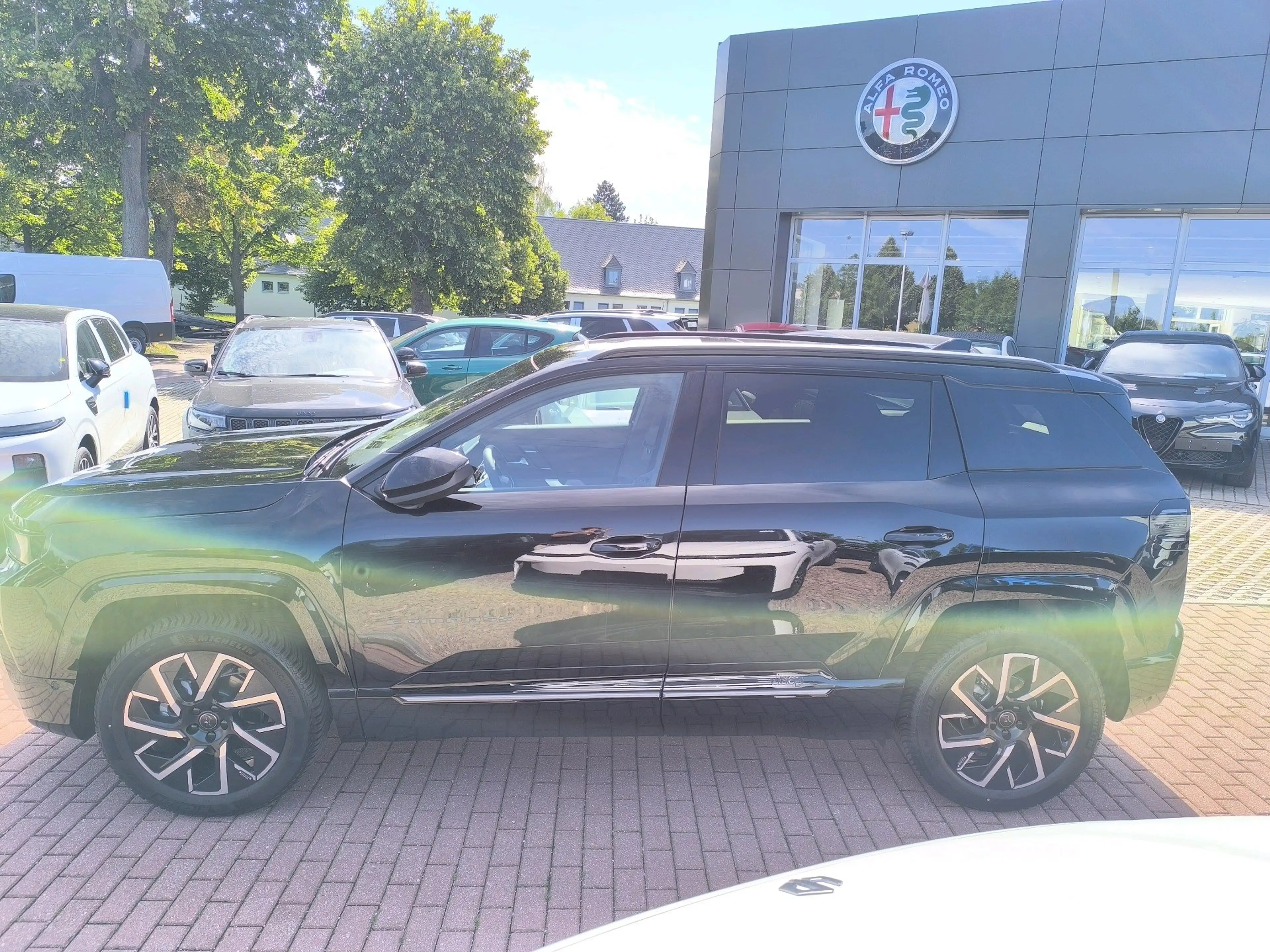 Jeep Compass E-Hybrid 1.2 eDCT 107 kW First Edition — photo 4