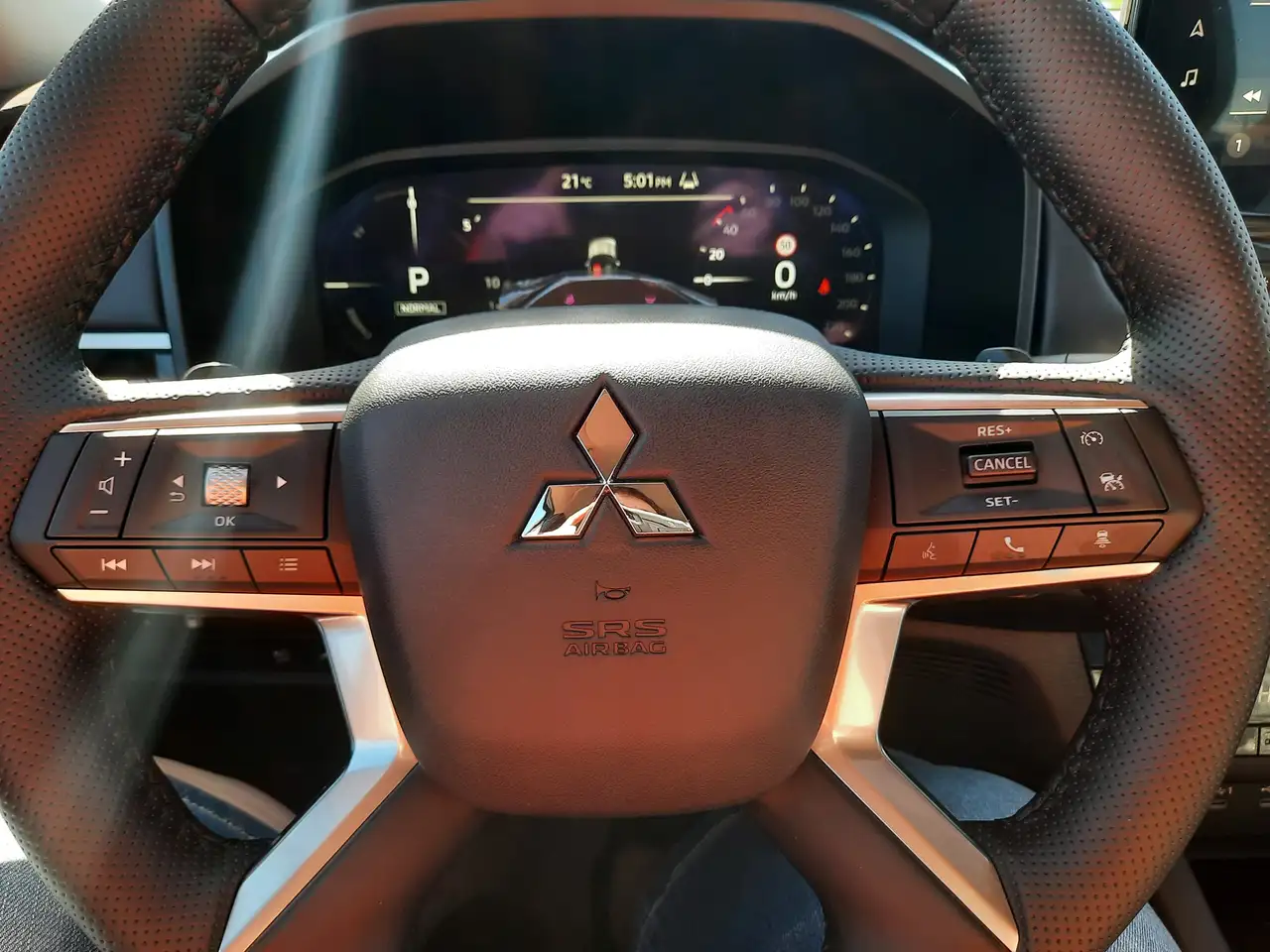 Mitsubishi Outlander 2026 — фото 11
