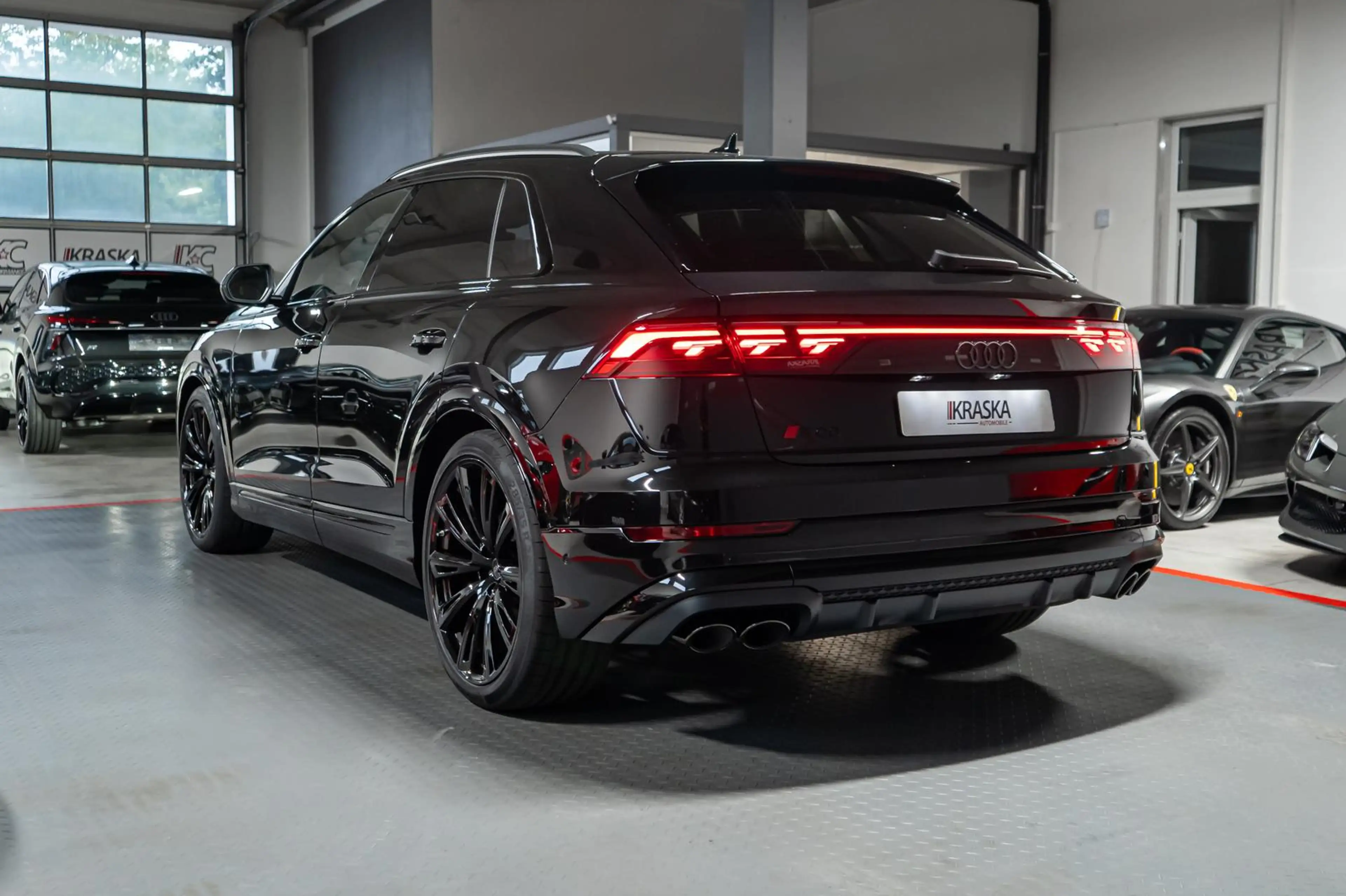 Audi SQ8 4.0 TFSI quattro AHK SHZ PANO HUD B&O STHZ — photo 7