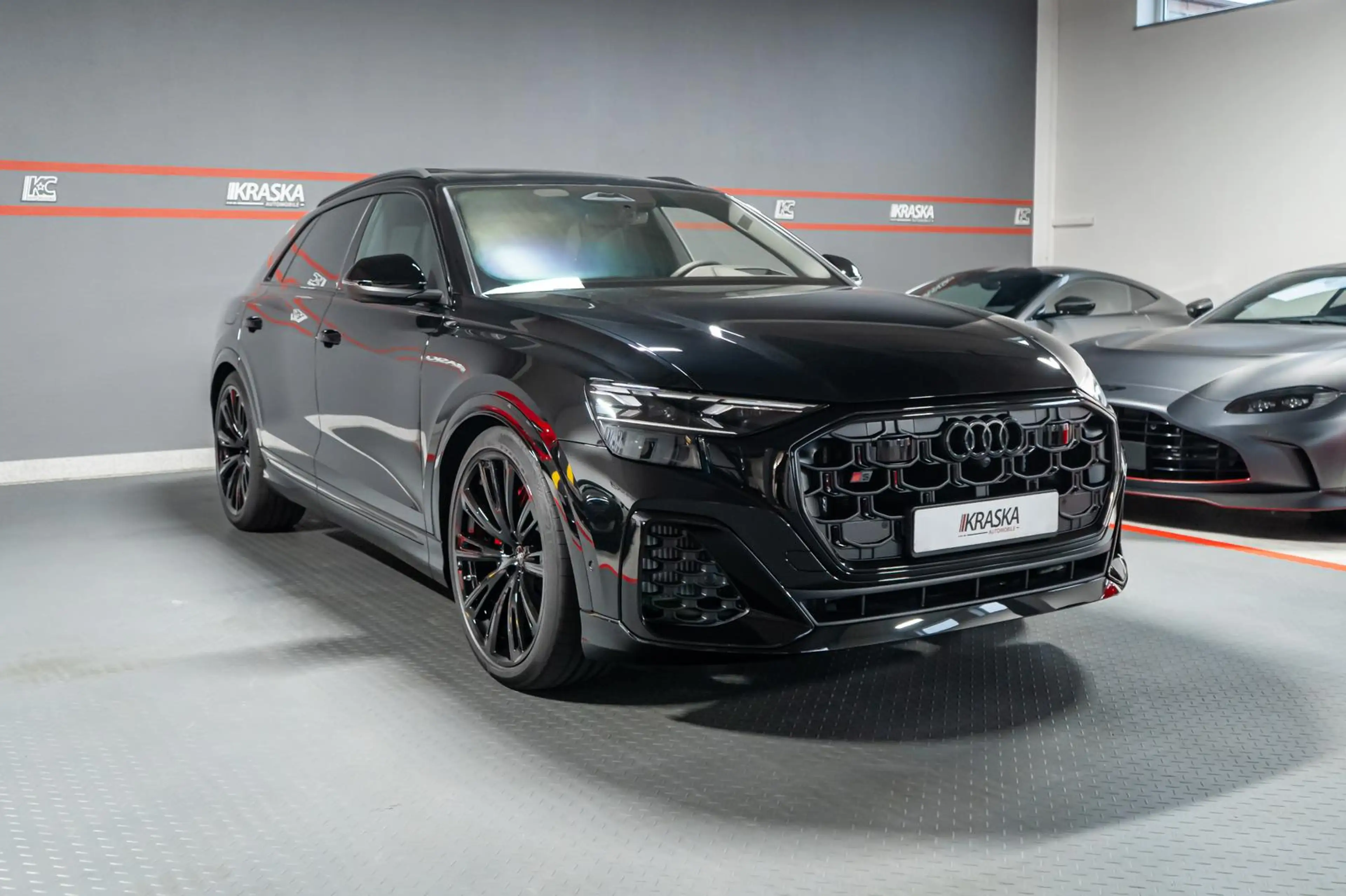 Audi SQ8 4.0 TFSI quattro AHK SHZ PANO HUD B&O STHZ — photo 5