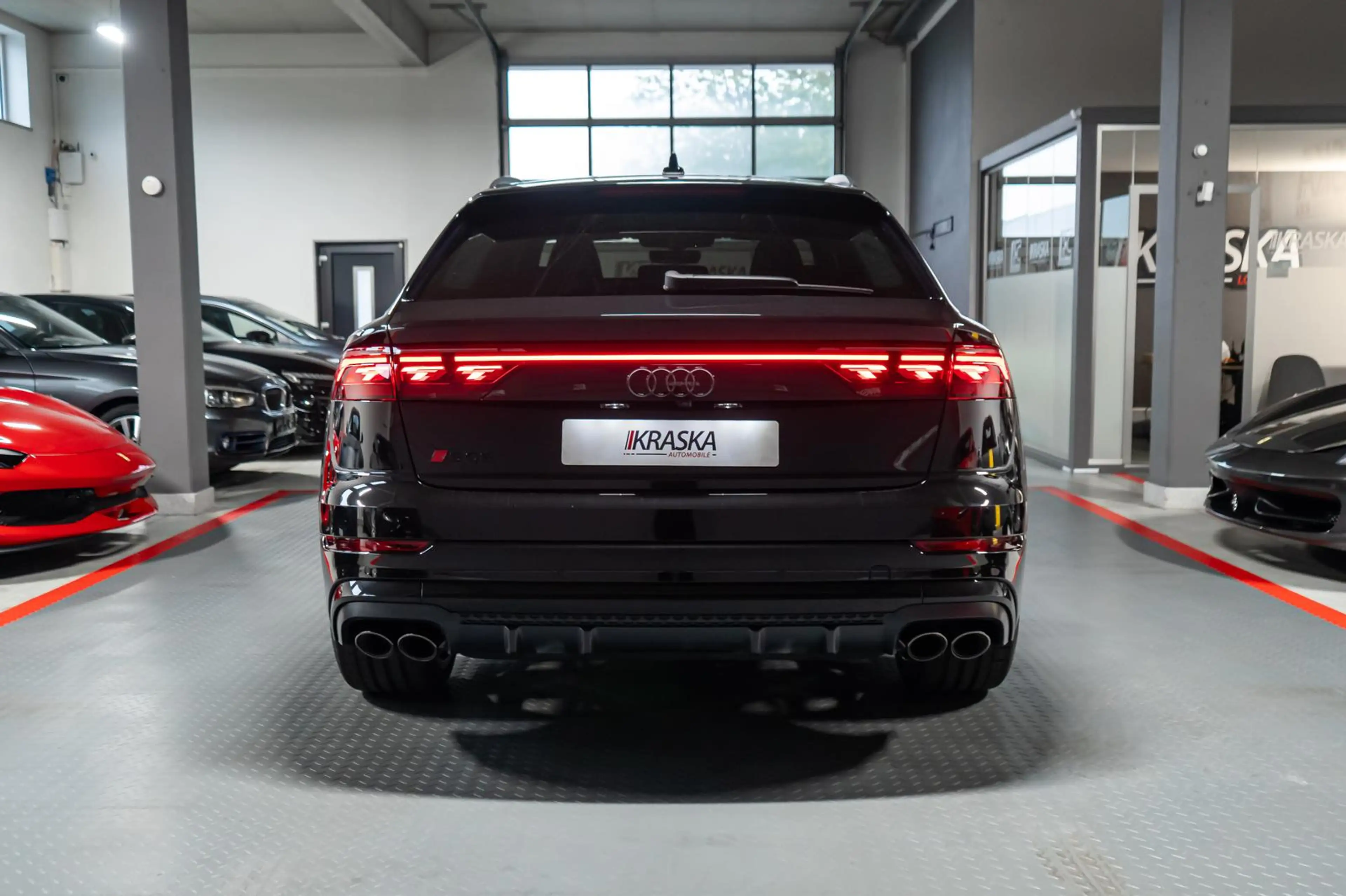 Audi SQ8 4.0 TFSI quattro AHK SHZ PANO HUD B&O STHZ — photo 8