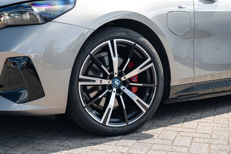 BMW 530 5 Serie Touring 530e M Sport Automaat / Panoramada — photo 9