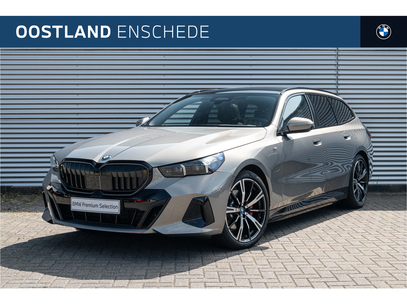 BMW 530 5 Serie Touring 530e M Sport Automaat / Panoramada