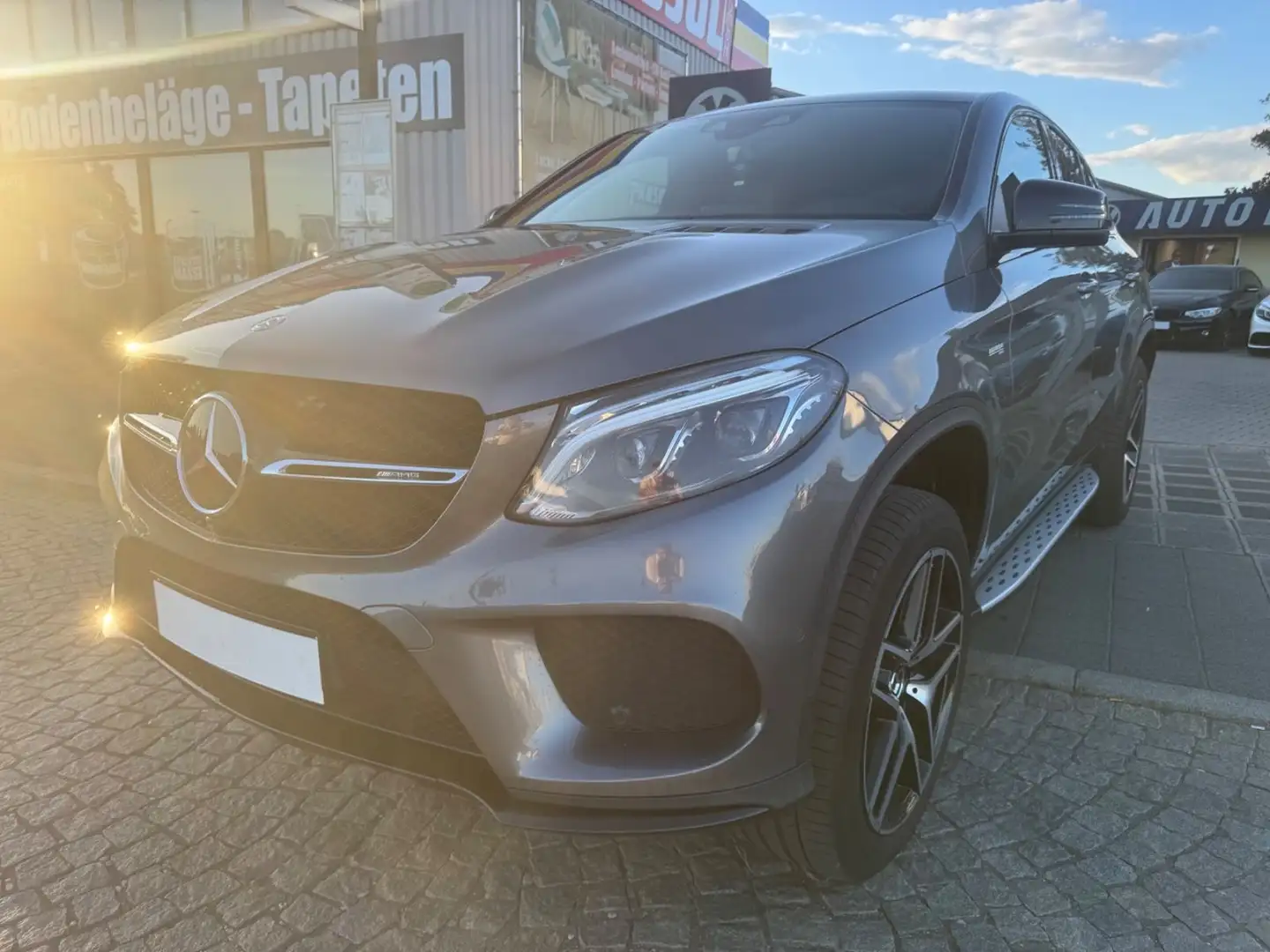 Mercedes-Benz GLE 43 AMG 4Matic Grau - 1
