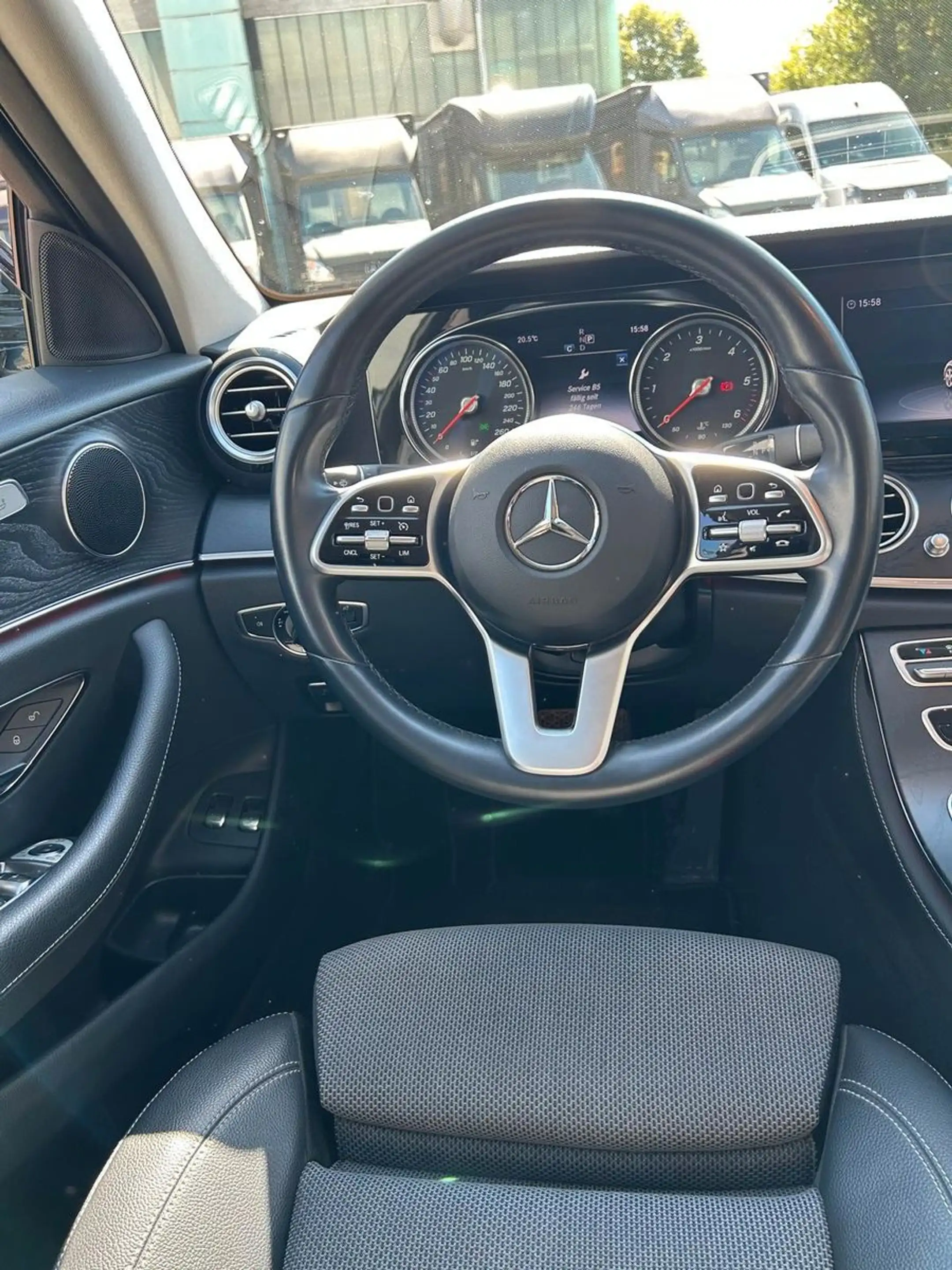 Mercedes-Benz E 400 d 4Matic E Limousine LED INTELLIGENT LIGHT — photo 13