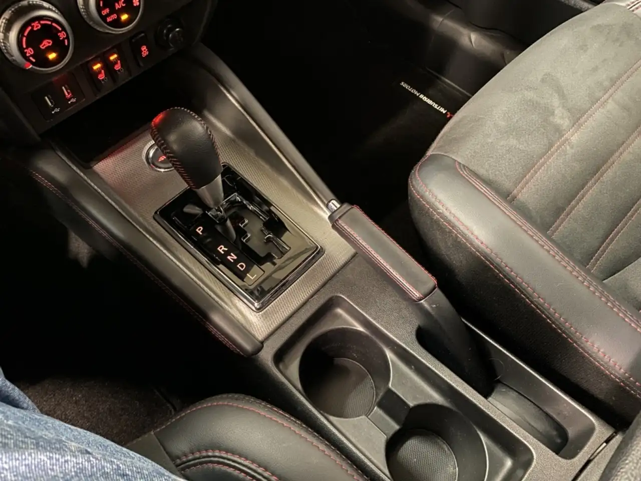 Mitsubishi RVR снимка Mitsubishi RVR