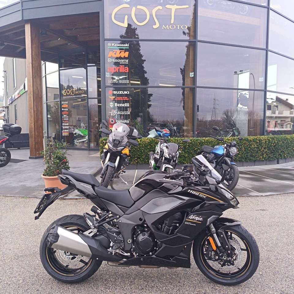 Kawasaki Ninja 1100SX