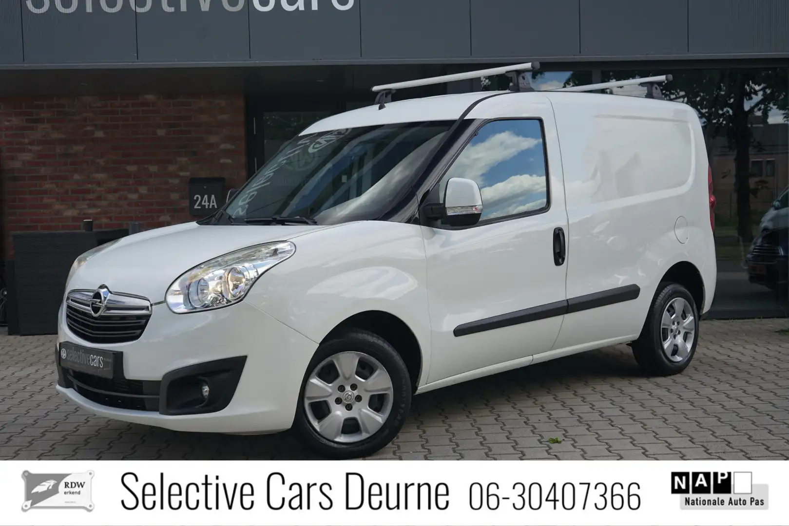 Opel Combo 1.3 CDTi, Nieuwe APK, PDC, Cruise, Airco, Trekhaak Blanc - 1