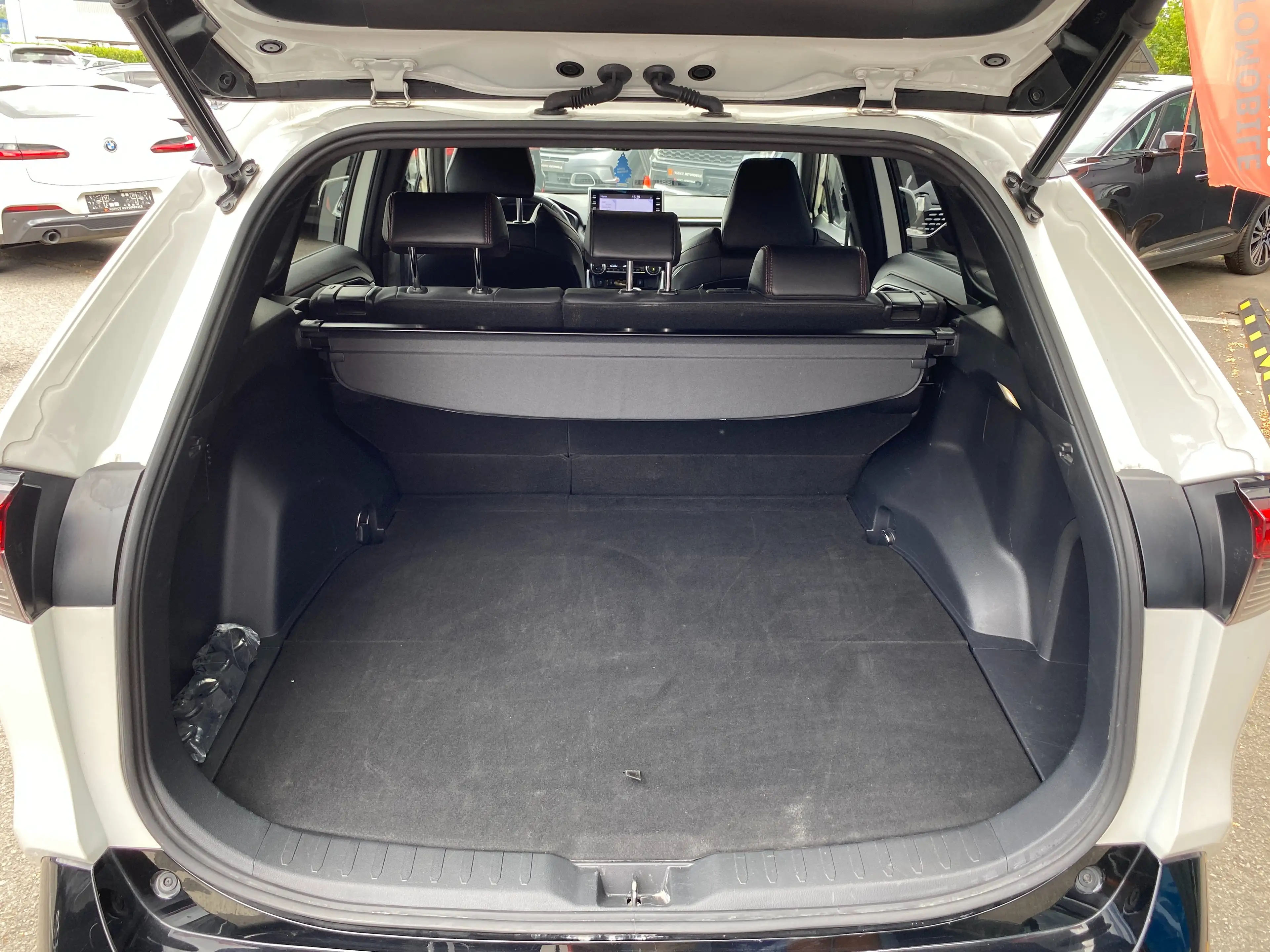Suzuki Across Across PLUG-IN HYBRID — photo 13