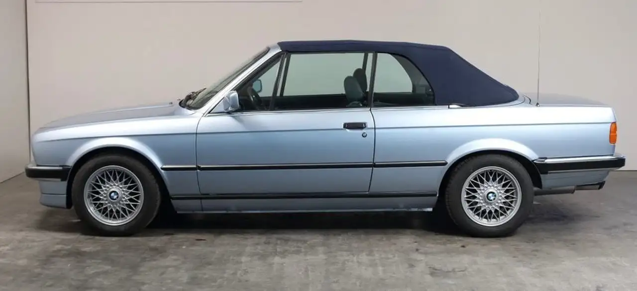 BMW 320i, foto 5