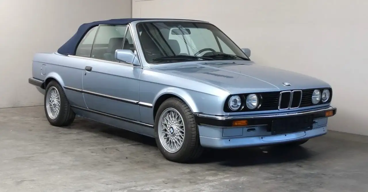 BMW 320i, foto 1